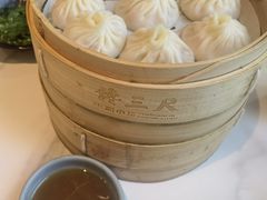 蟹粉小笼包-馋三尺蟹粉小笼(人民广场店)