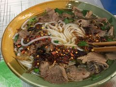 -张氏贵州遵义羊肉粉(伴山名都店)