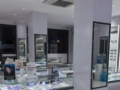 -光明眼镜·蔡司授权(徐泾店)