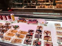 -巴黎贝甜(大宁国际商业广场店)