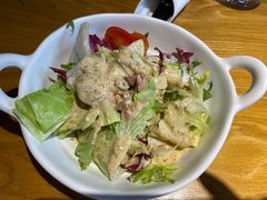 三文鱼蔬菜沙拉-斗牛士牛排(南京东路店)