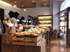 面包甜点陈列柜-那家面包房(珠江路店)