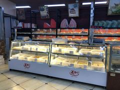 面包甜点陈列柜-百年义利(幸福大街店)