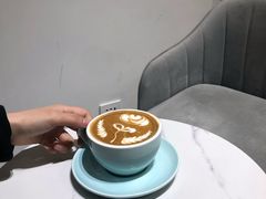 拿铁-Fridi Patisserie Cafe