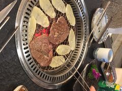-炙忧烤肉屋(中国铁建广场店)
