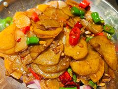 干锅土豆片-小凤庭·地道湖北菜武昌鱼·藕汤(38年黄鹤楼店)