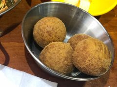 -BHC炸鸡(明洞总店)