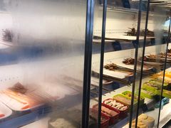 面包甜点陈列柜-耗儿鱼蛙蛙叫·老成都火锅(蛇口海昌街店)