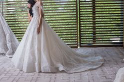 -MANLI BRIDAL婚纱