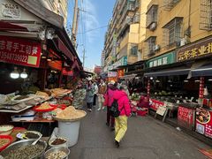 -黄兴南路步行商业街