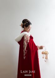 -Lady  Jane高端婚纱礼服馆
