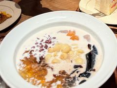 -RUXU入续糖水铺与包(卓悦中心店)