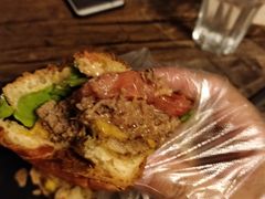 -HIGH FIVE哈福手工汉堡(桂林路店)