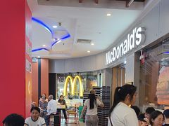 -麦当劳(中二横路店)