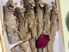 -嗨辣小聚·盘锦河蟹·海鲜烧烤龙虾(盘锦十年好店)