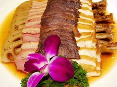 卤水大拼-刘胖子家常菜·蹄花焖藕(兴业店)