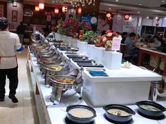 自助取餐区-泉福居酱骨头自助广场(南大街商业步行街店)