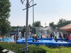 -欢乐水魔方水世界