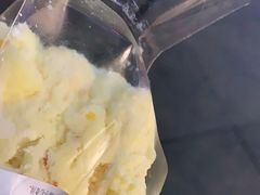 -全家便利店(襄阳南路店)