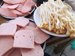 -泸州酸菜豆花火锅川师店