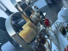 -瑰丽酒店·海吧·天际下午茶·现场DJ·天台酒吧