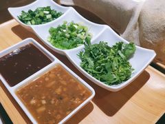一块豆腐-东口码头·烧鸽子·鱼头泡饼·地方菜(金鹰悦城店)