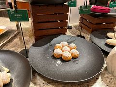 榴莲泡芙-咖啡苑自助餐厅·中国大饭店