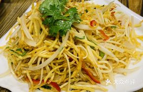 Soft and Hard Three Threads