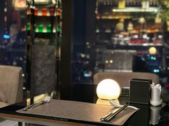 -唐拉雅秀酒店-西锦汇空中BBQ·思创餐厅