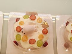 -花花卷卷·鲜食蛋糕(泉屋店)