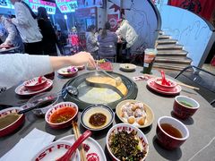 -生活如沸·顺德水牛奶火锅(大学路店)