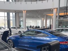 -奔驰北京极光星徽(四元桥店)