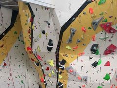 -问山MountQuest攀岩馆