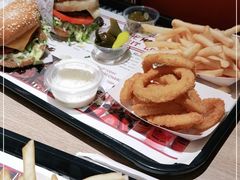 -The Habit Burger Grill 哈比特汉堡(复兴soho店)
