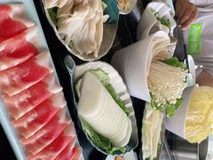-云中捞高空旋转餐厅(商茂世纪广场店)