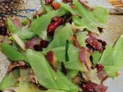 青椒炒云南宣威火腿-滇香肴·云南菜蒸汽石锅鱼(云南北路店)