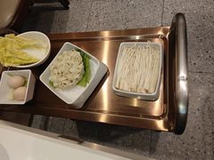 -七欣天香辣蟹火锅(闵行浦江欢乐颂店)