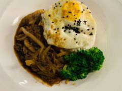 卡吗咖喱牛肉饭-织荆鸟咖啡(昌平店)