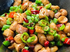 鹅卵石爆肥肠-老板恋上鱼(恒隆广场店)