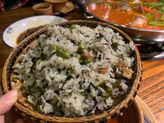 -亮欢寨酸汤鱼(沙冲路店)