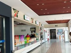 -小昆山服务区-停车场