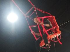 -嘿哟动霸CHUA·新潮玩运动娱乐中心·蹦床滑冰团建乐园