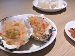 蒜蓉粉丝生蚝-小船渔村•大连菜•大连焖鱼(黄河路店)