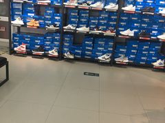 -阿迪达斯(八方汇精品优惠店)