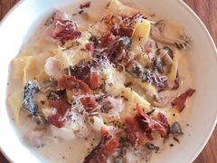 -ROAST coffee & eatery