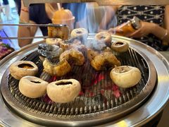 -围炉肉舍•炭烤活鳗•丹东海鲜烤肉(步行街店)