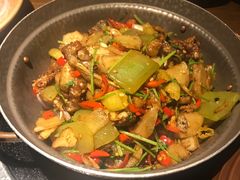 干锅牛蛙-吃饭皇帝大土家民族菜(正大广场店)