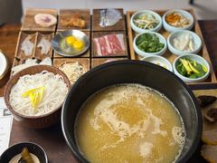 -银米·云南传统过桥米线(双廊黑金冠店)