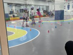 -米高蓝斯克国际轮滑中心(中铁建店)