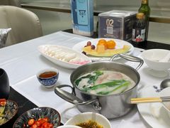 -红鼎豆捞·非遗鲍皇汤火锅(宝丰路店)